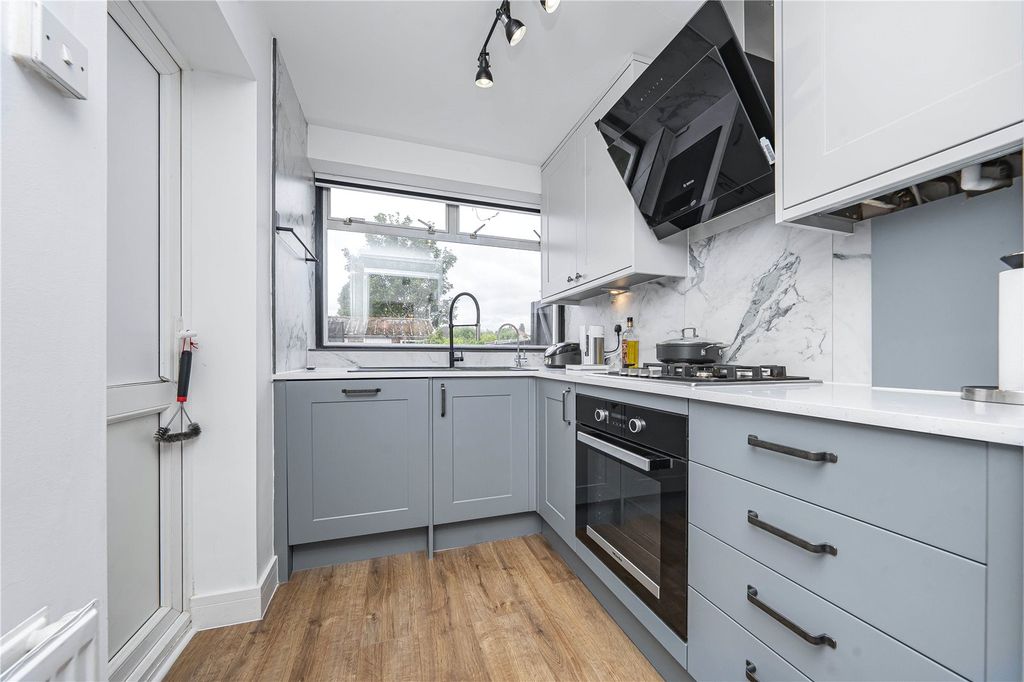Property photo 2 of 10 Picture No. 02