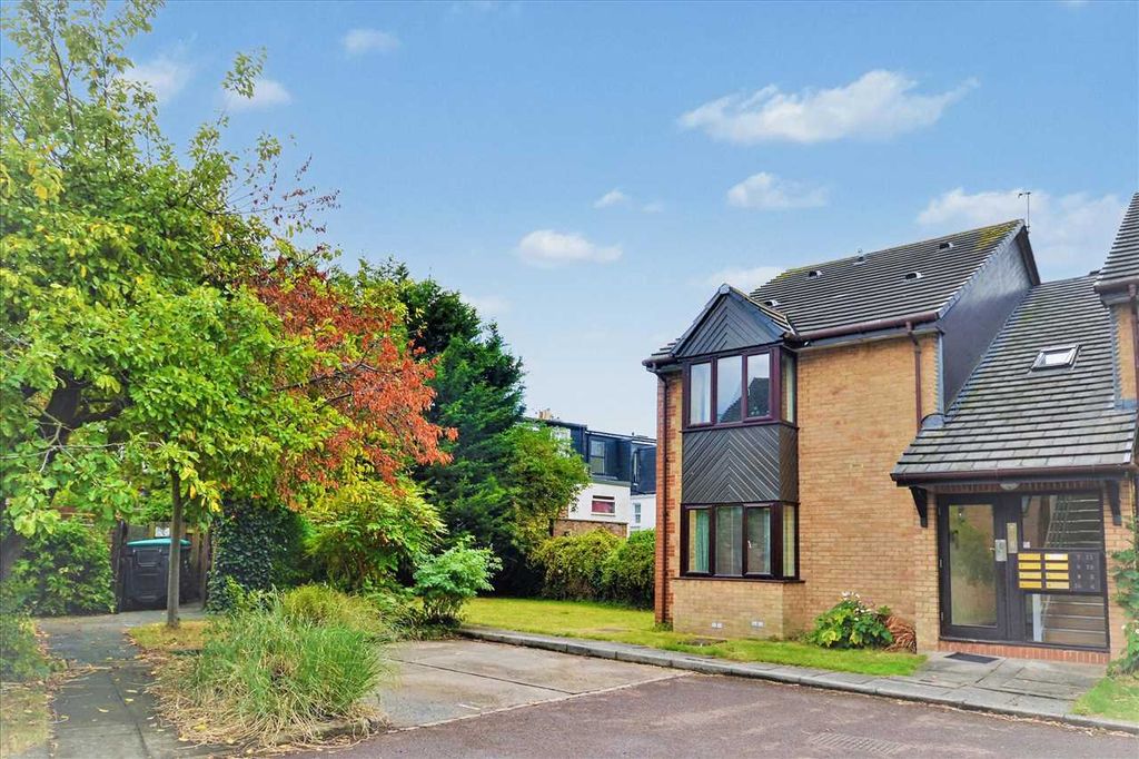 Property photo 1 of 11 Main Picture