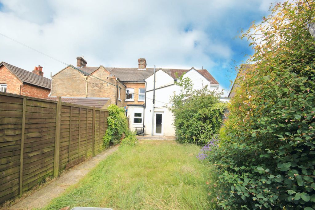 Property photo 2 of 19