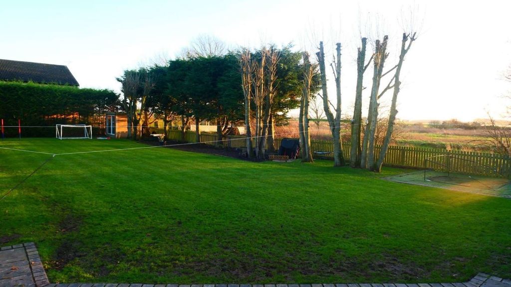 Additional image 4 of 4 bed semi-detached house to rentOpen Golf Rental - Daisy Way, Southport PR8