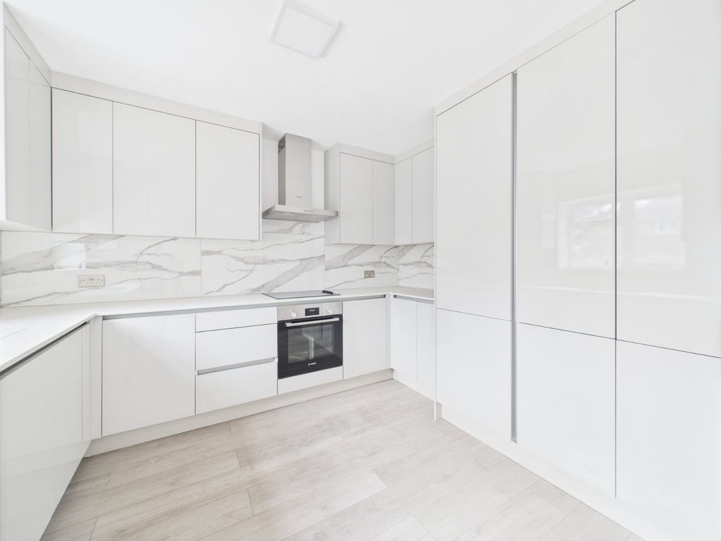 Property photo 2 of 6 Picture No. 06