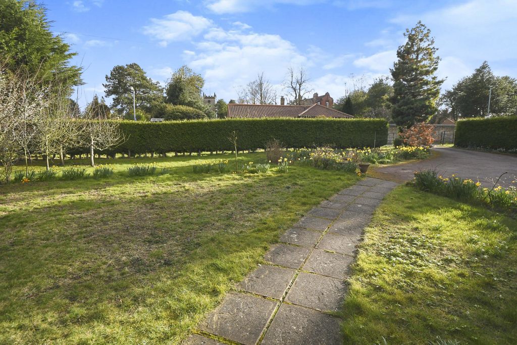 Additional image 20 of 4 bed bungalow for saleHall Drive, Canwick, Lincoln, Lincolnshire LN4