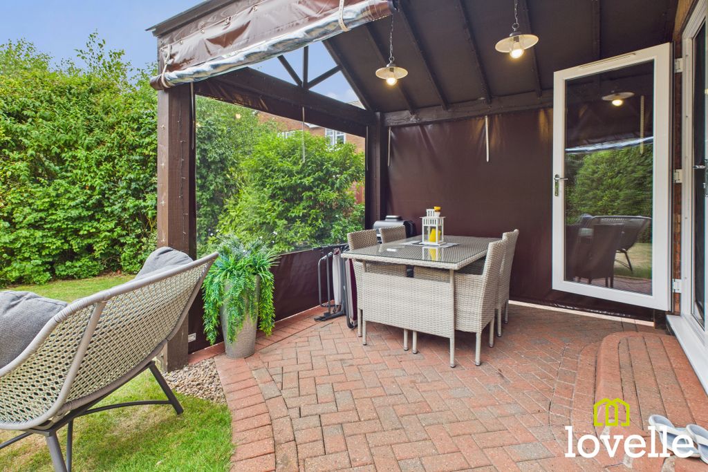 Property photo 3 of 27