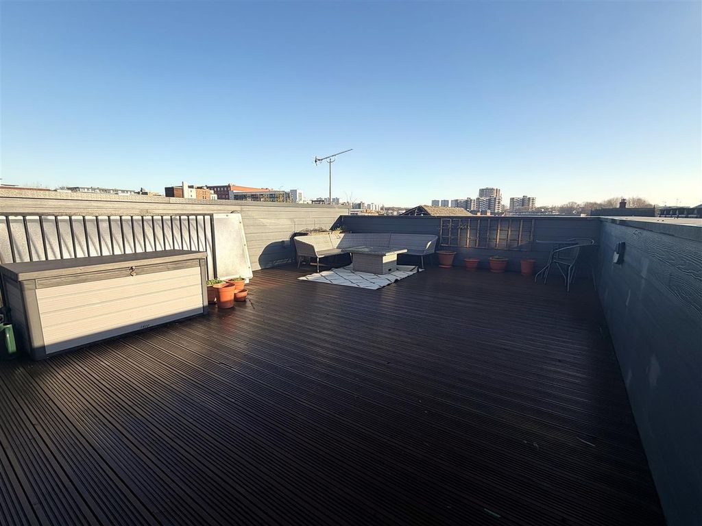 Property photo 3 of 15 Spacious Sun-Drenched Roof Terrace With Seating...