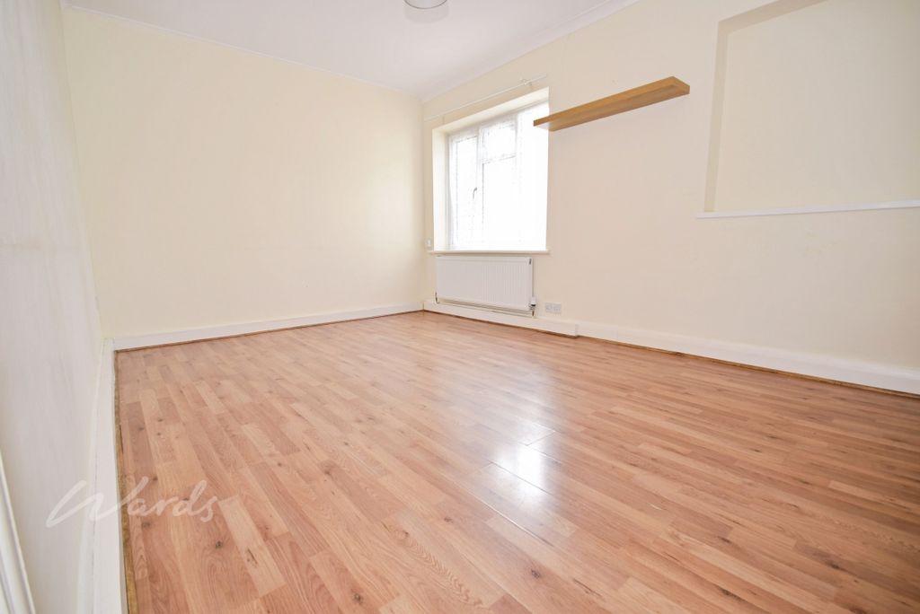 Property photo 3 of 6 Maidstone Lounge