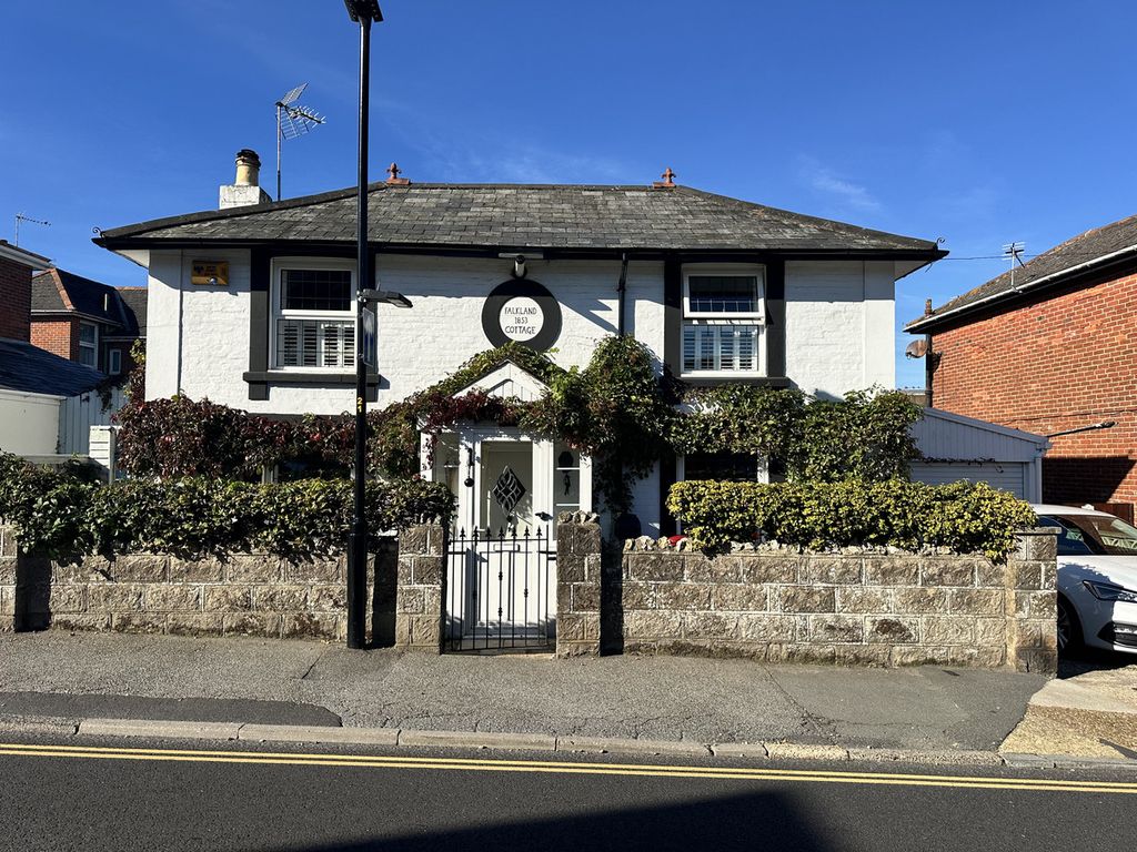 Property photo 1 of 23