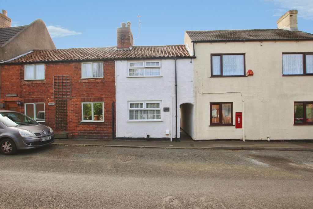 Property photo 1 of 17 5109160