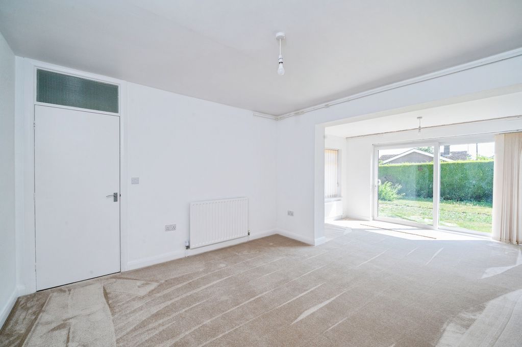 Property photo 3 of 16 Living Room View 2