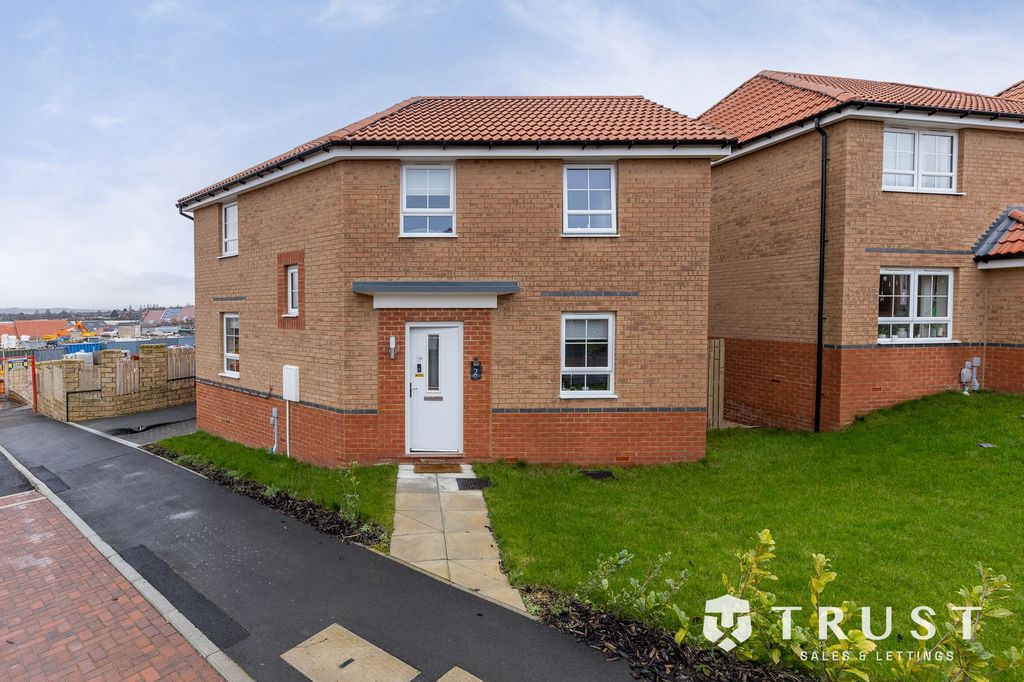 Property photo 1 of 27