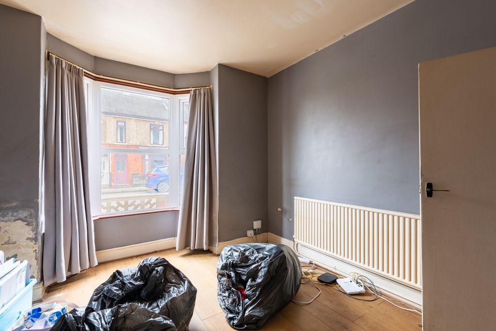 Property photo 2 of 29