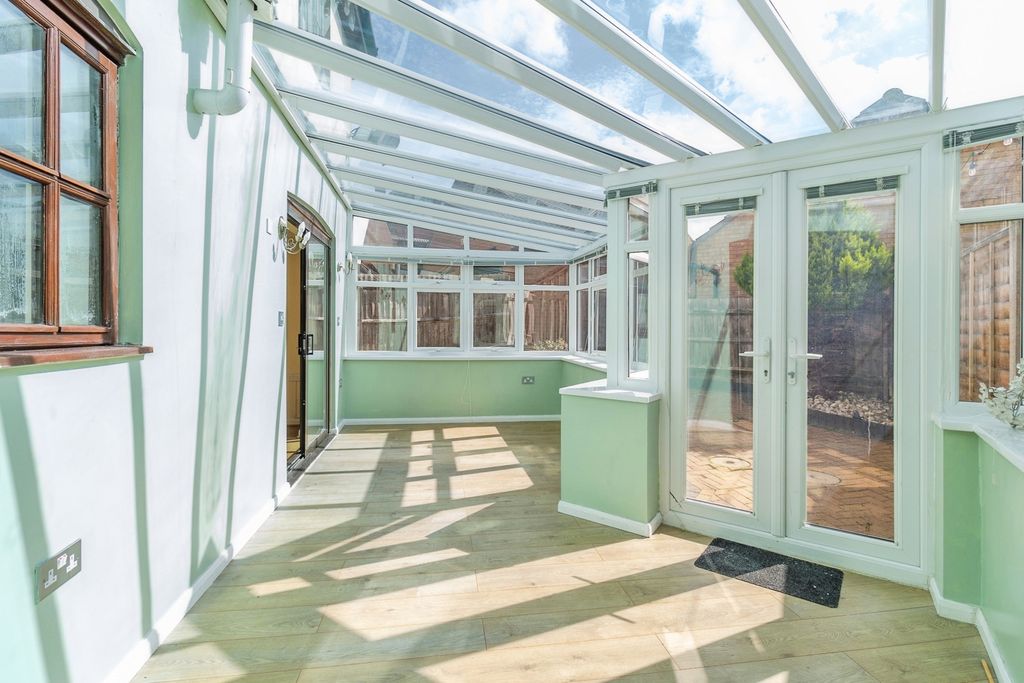 Property photo 2 of 27 Pbox-Img.Jpg