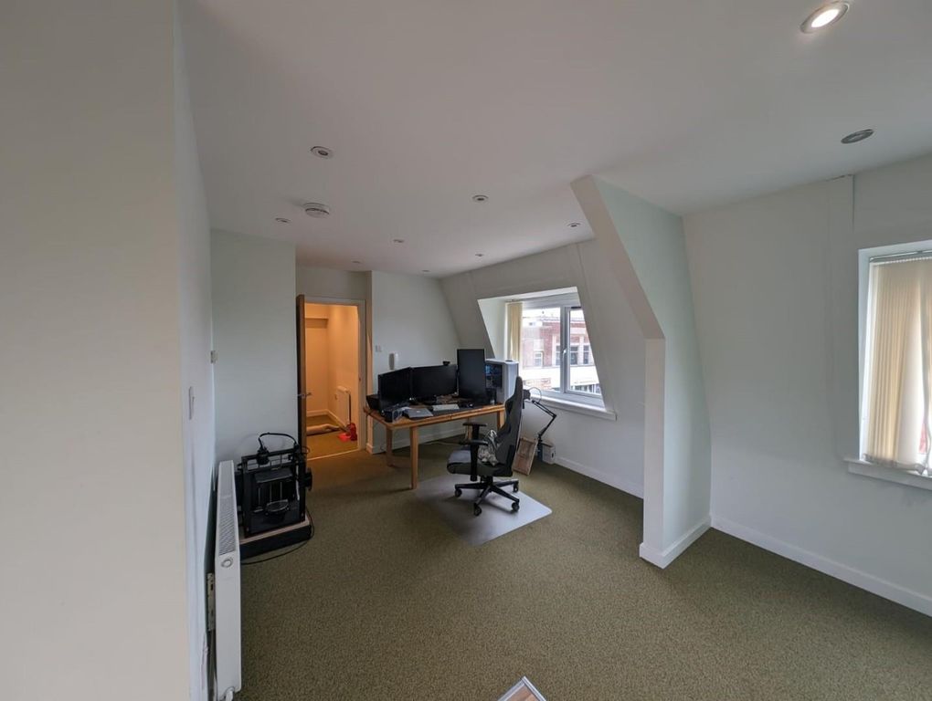 Property photo 3 of 5 Lounge.Jpg