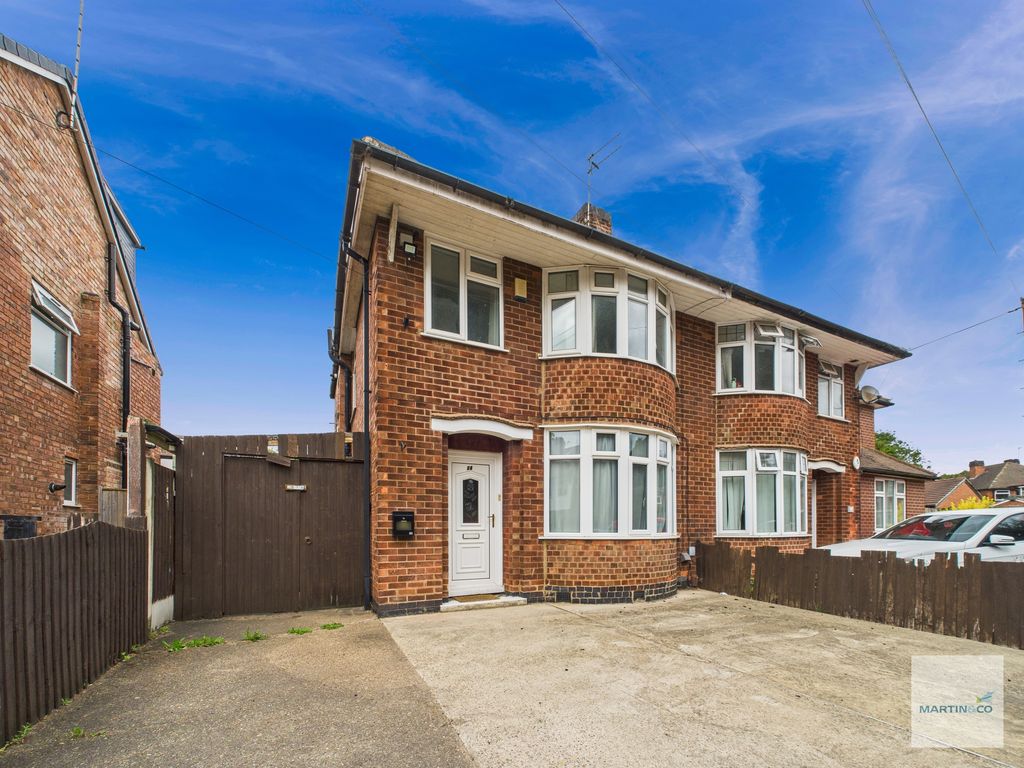 Property photo 1 of 22 Cam03394G0-Pr0352-Still029