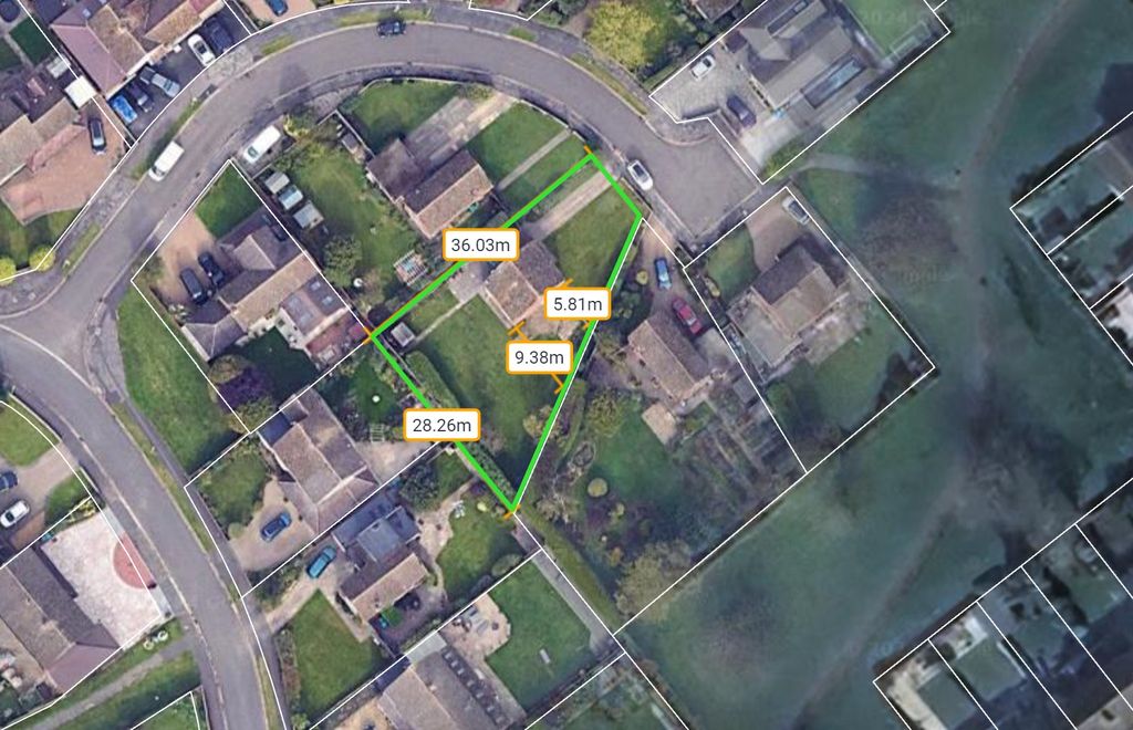 Property photo 2 of 14 Edgecombe (1)