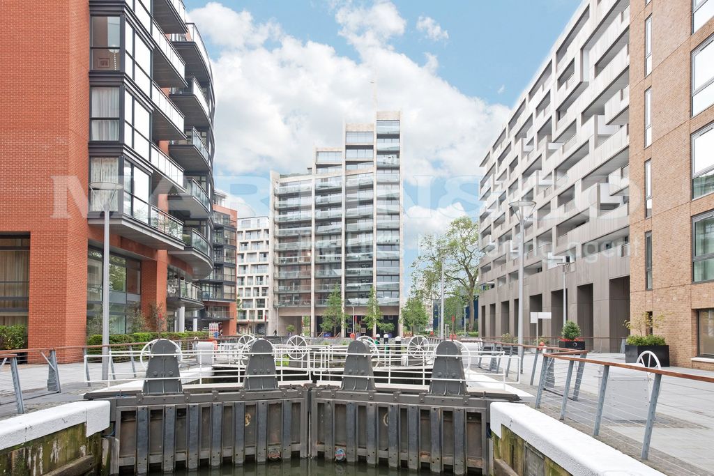 Property photo 1 of 8