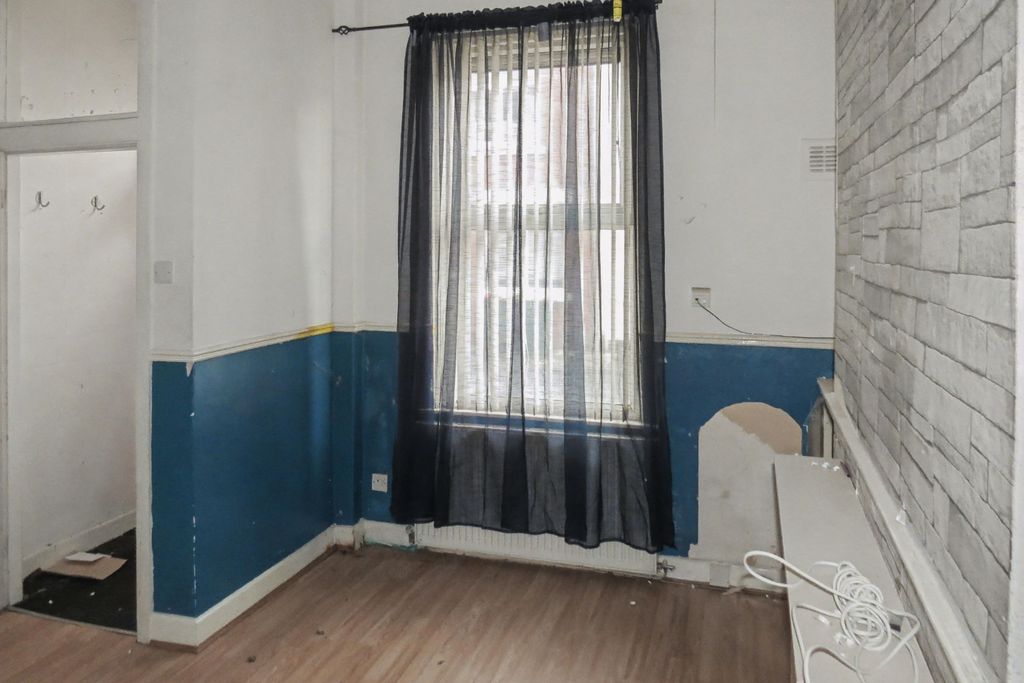 Property photo 2 of 13 40 Lockhart Road, Preston, Lancashire, Pr1 6BT