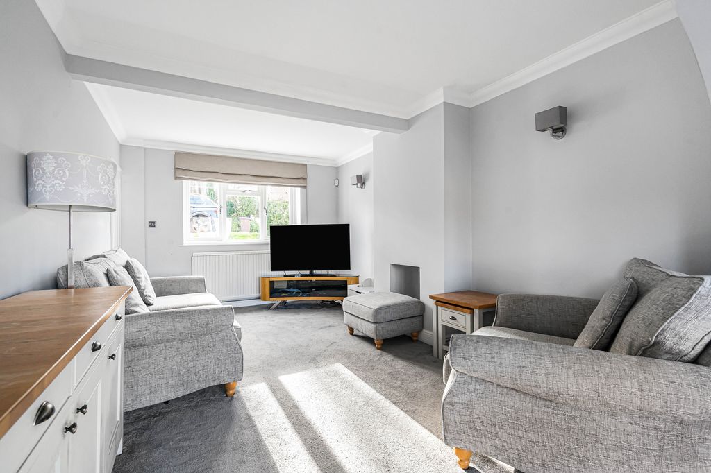 Property photo 3 of 13