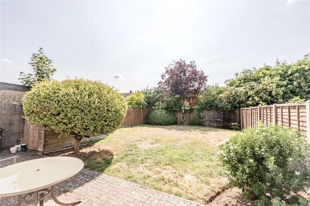 Property photo 3 of 23 Picture No. 19