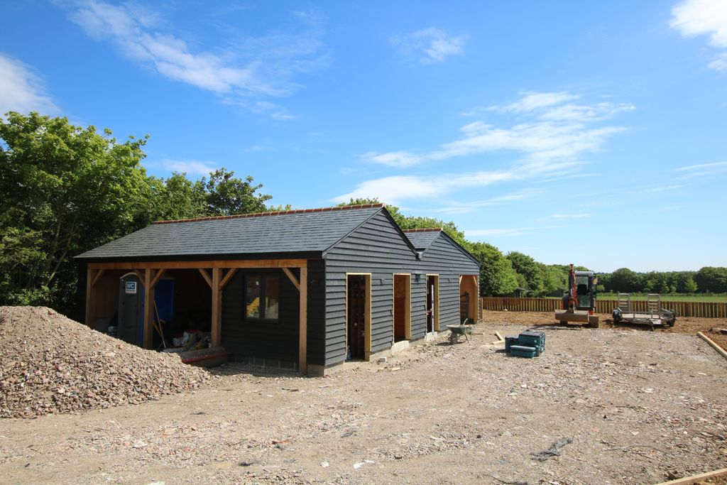 Property photo 3 of 12 Foxglovebungalowl
