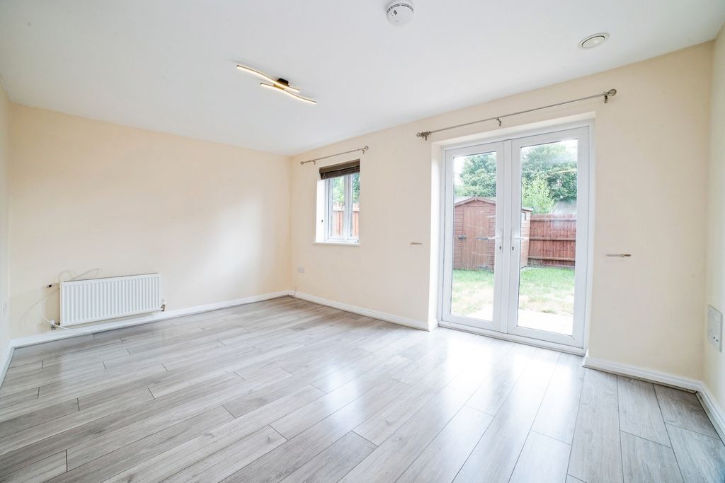 Property photo 2 of 19 Pbox-Img.Jpg
