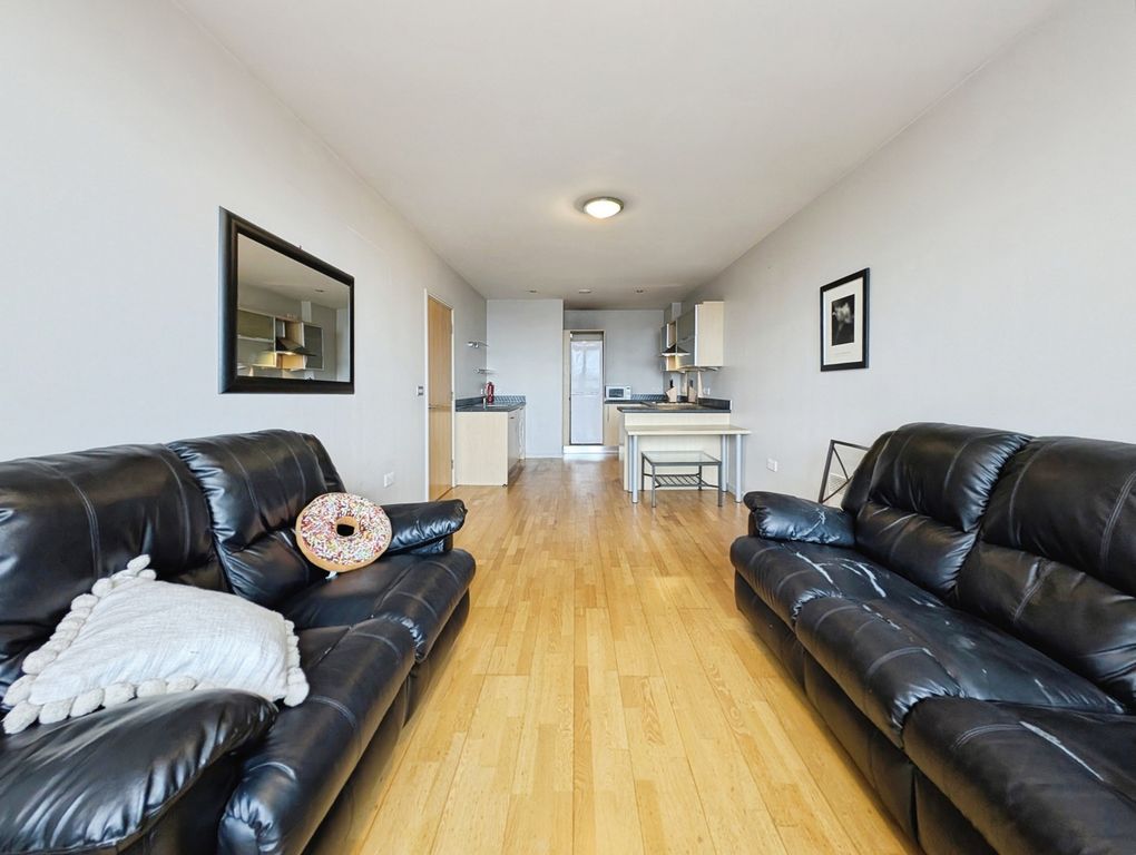 Property photo 2 of 12 Pbox-Img.Jpg