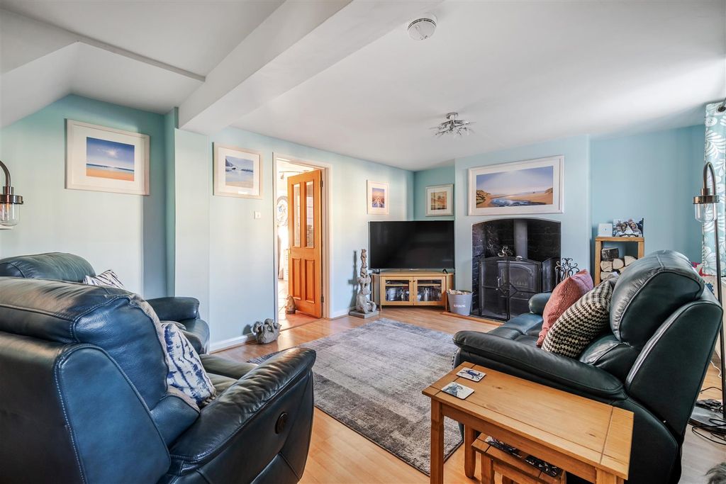 Property photo 3 of 20 1432294-9-69Bad9872d626.Jpg