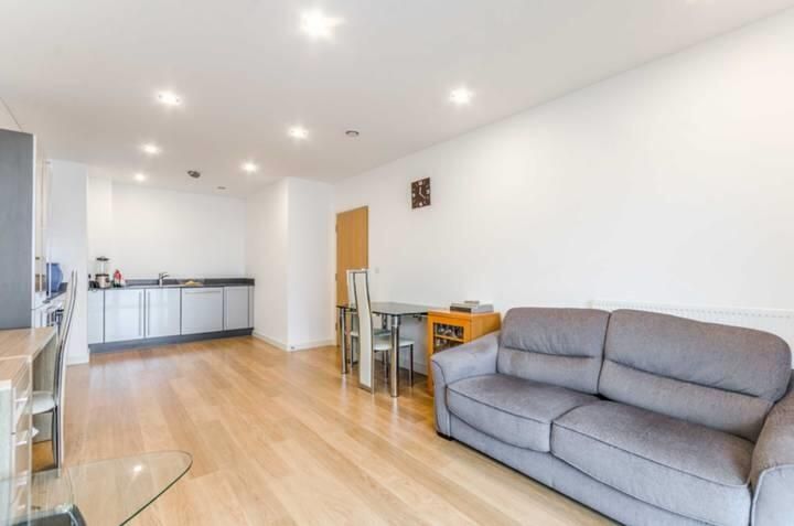 Property photo 3 of 10