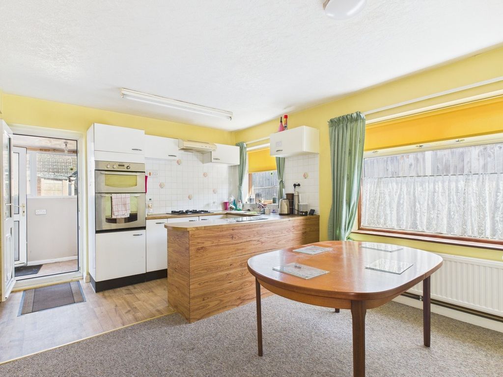 Property photo 3 of 14
