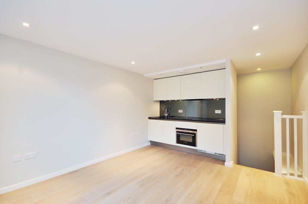 Property photo 1 of 6 Kitchen