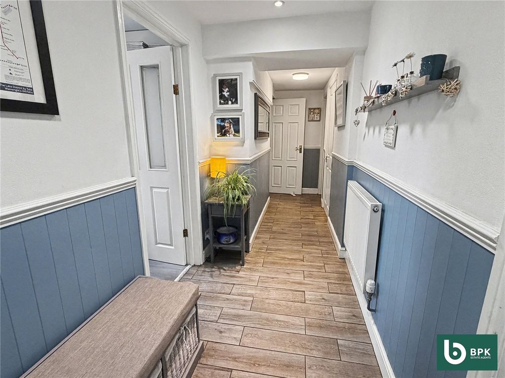 Property photo 2 of 41 Picture No. 07