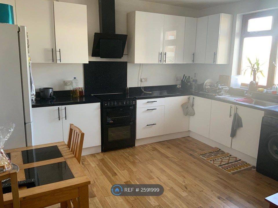 Property photo 1 of 27