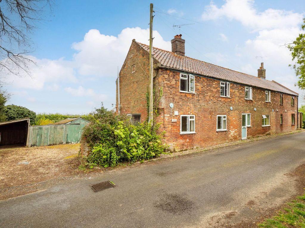 Property photo 1 of 32
