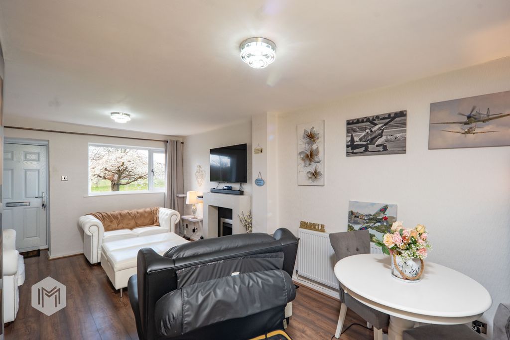 Property photo 3 of 14 Picture No. 16