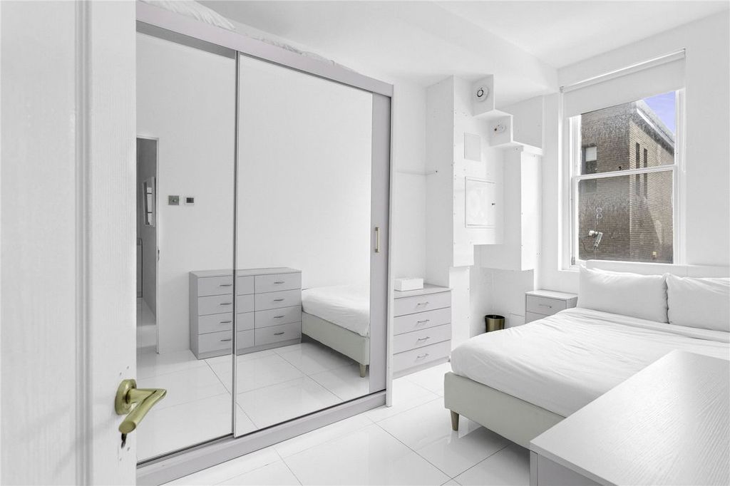 Property photo 3 of 4