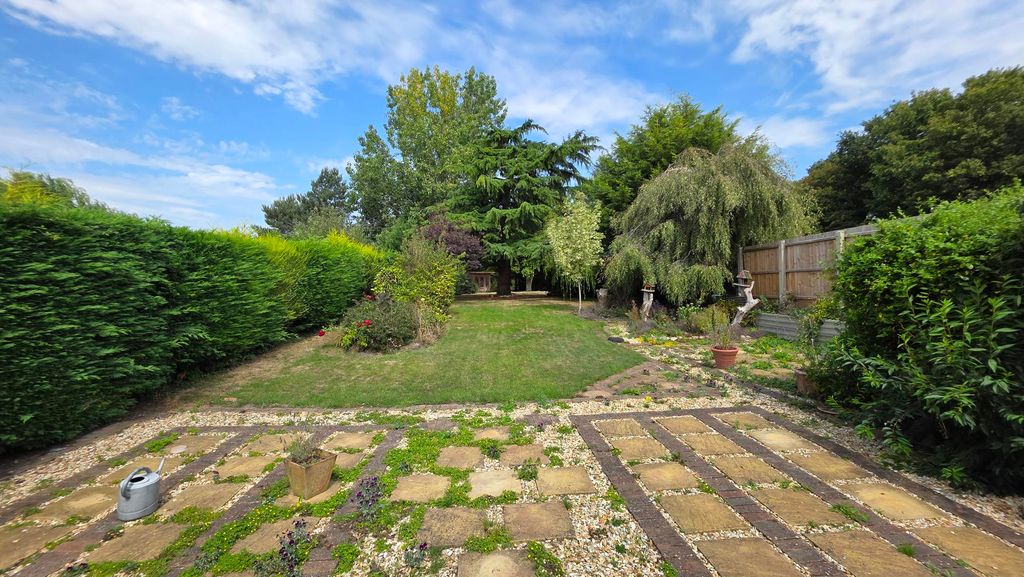 Property photo 3 of 19