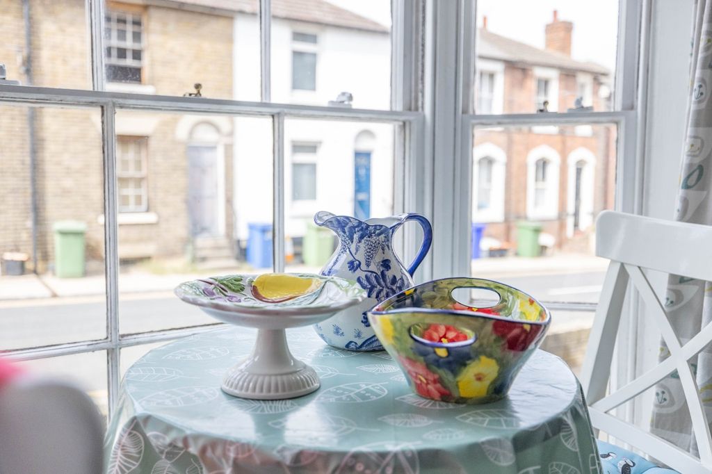 Property photo 3 of 11 Picture 3