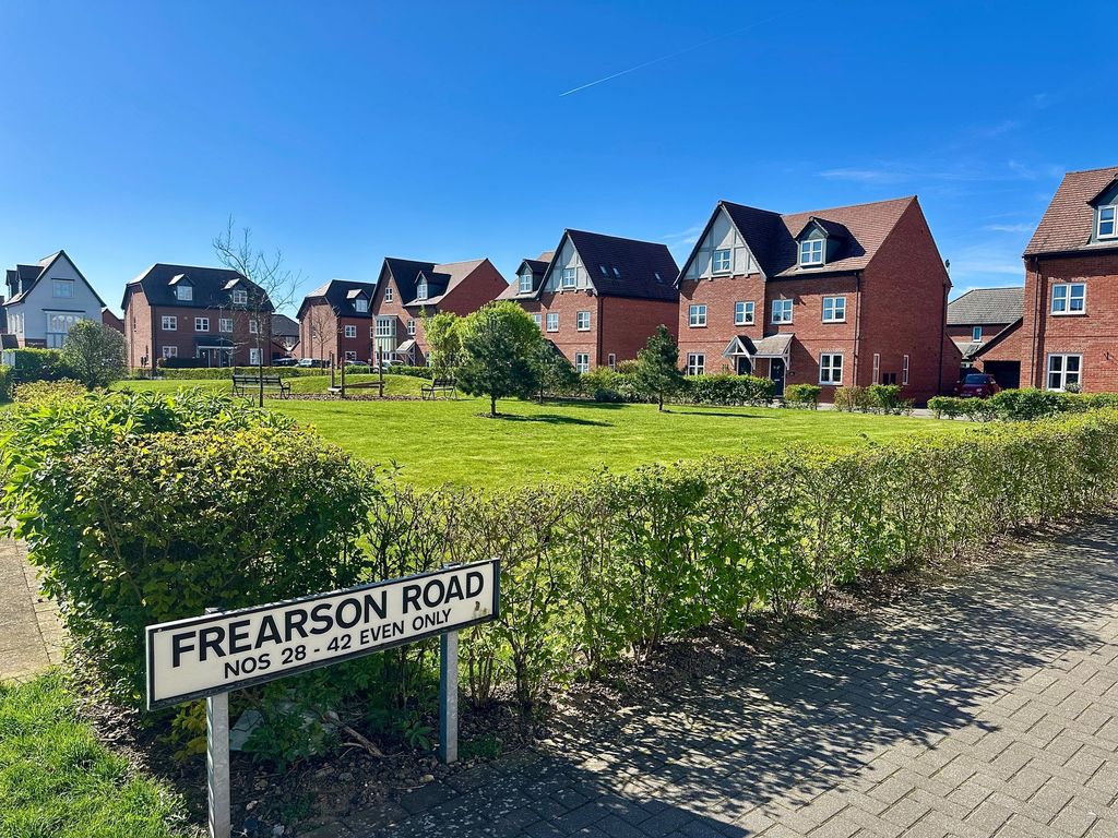 Property photo 2 of 23