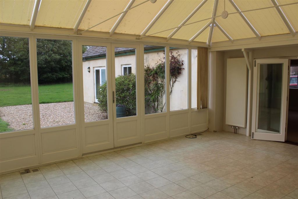 Additional image 11 of 5 bed barn conversion to rentBransbury, Barton Stacey, Winchester SO21