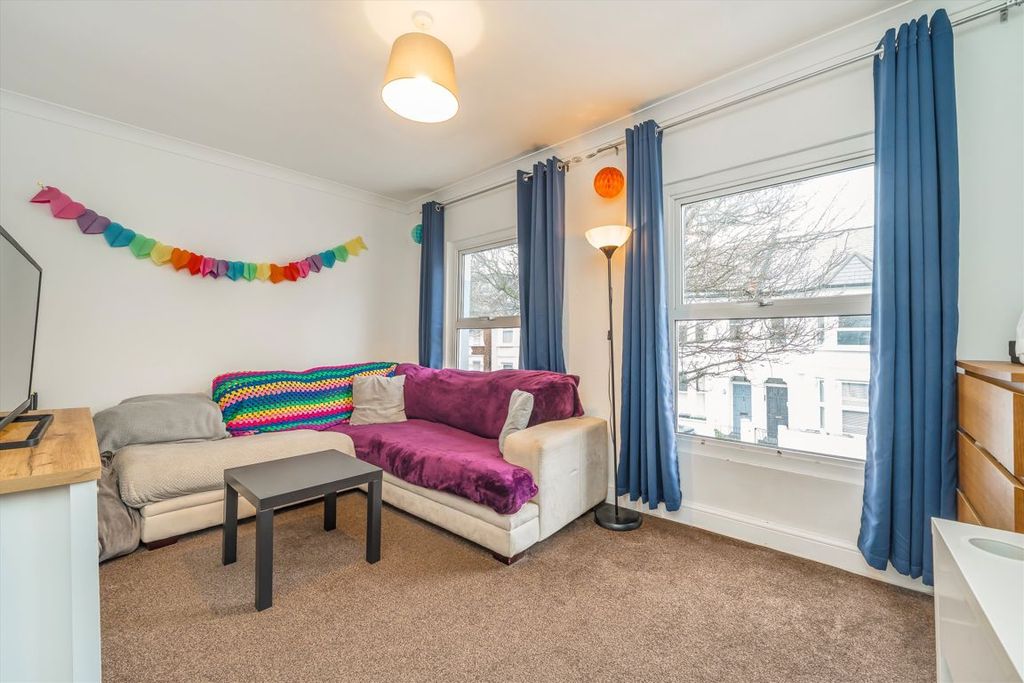 Property photo 2 of 4