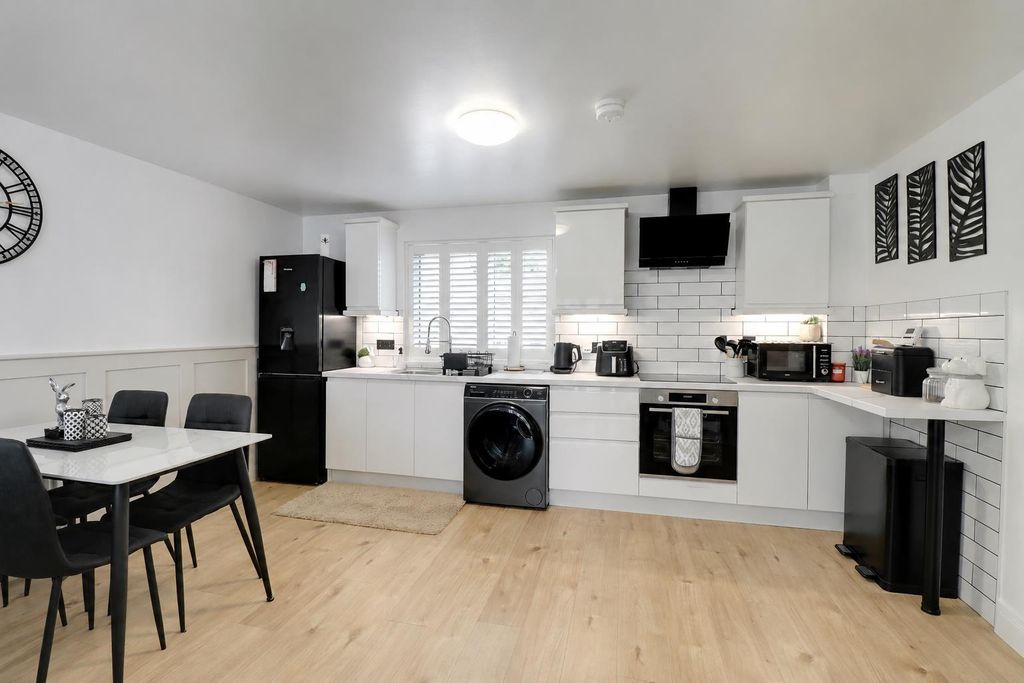 Additional image 5 of 2 bed flat for sale20 Mark Mews, Newtownards BT23