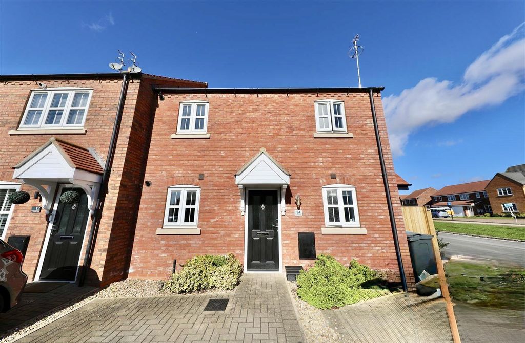 Property photo 1 of 16 Front