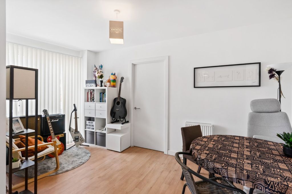 Property photo 3 of 10 Picture No. 07