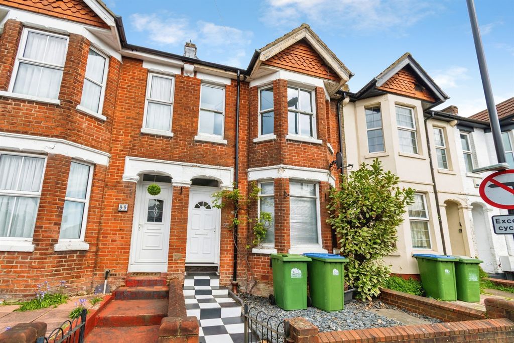 Property photo 1 of 19