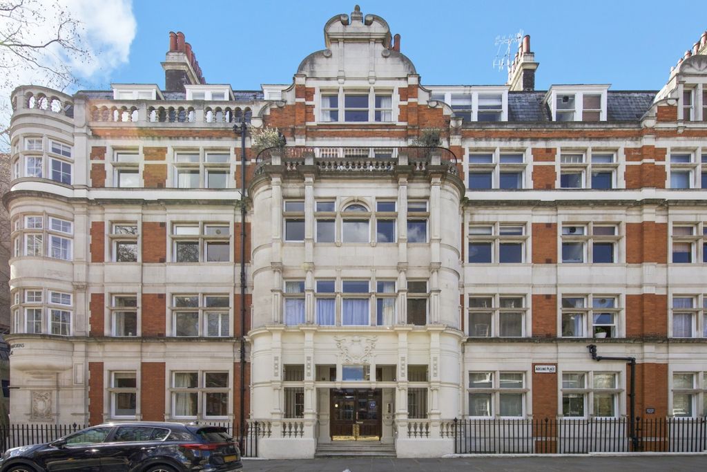 Property photo 3 of 12 994205