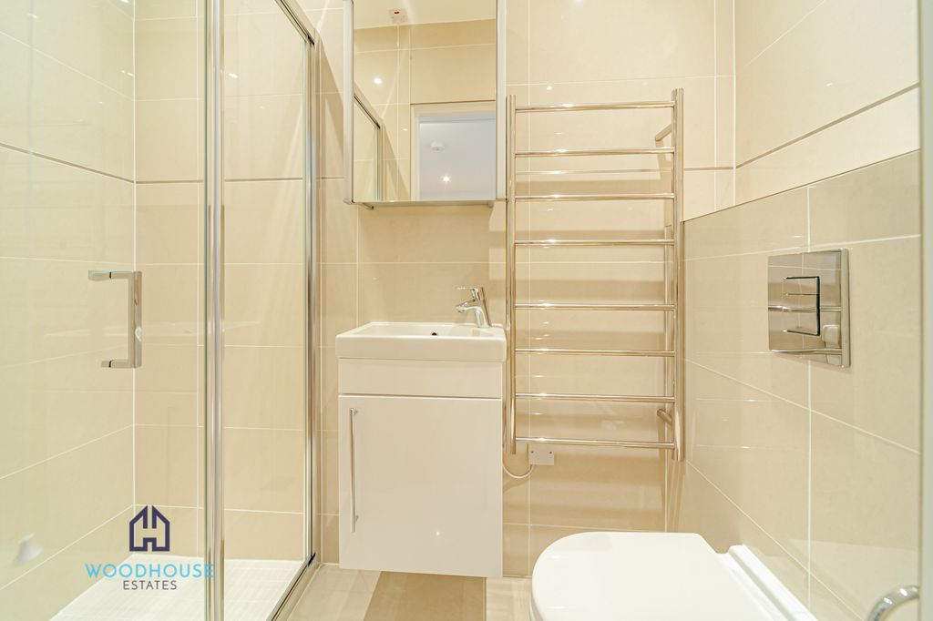 Property photo 3 of 3