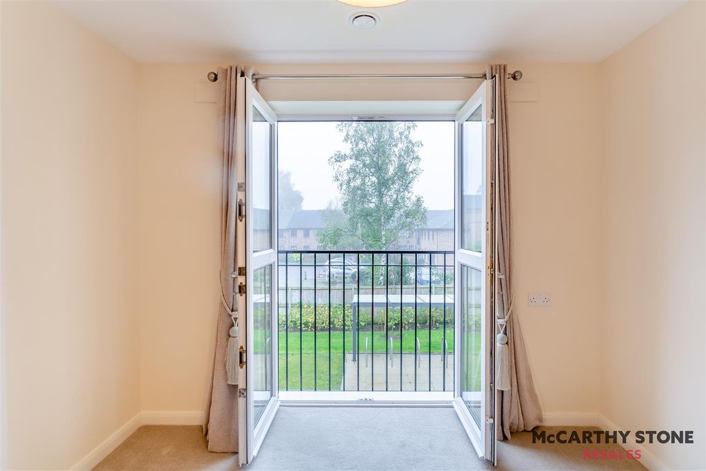 Property photo 3 of 33 8626018-Interior06.Jpg