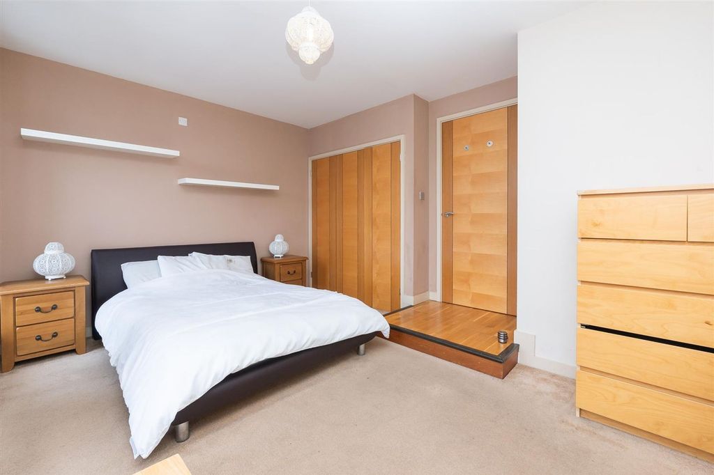 Property photo 1 of 7 Flat-406-5102-App-Bs1-3Ly-1.Jpg