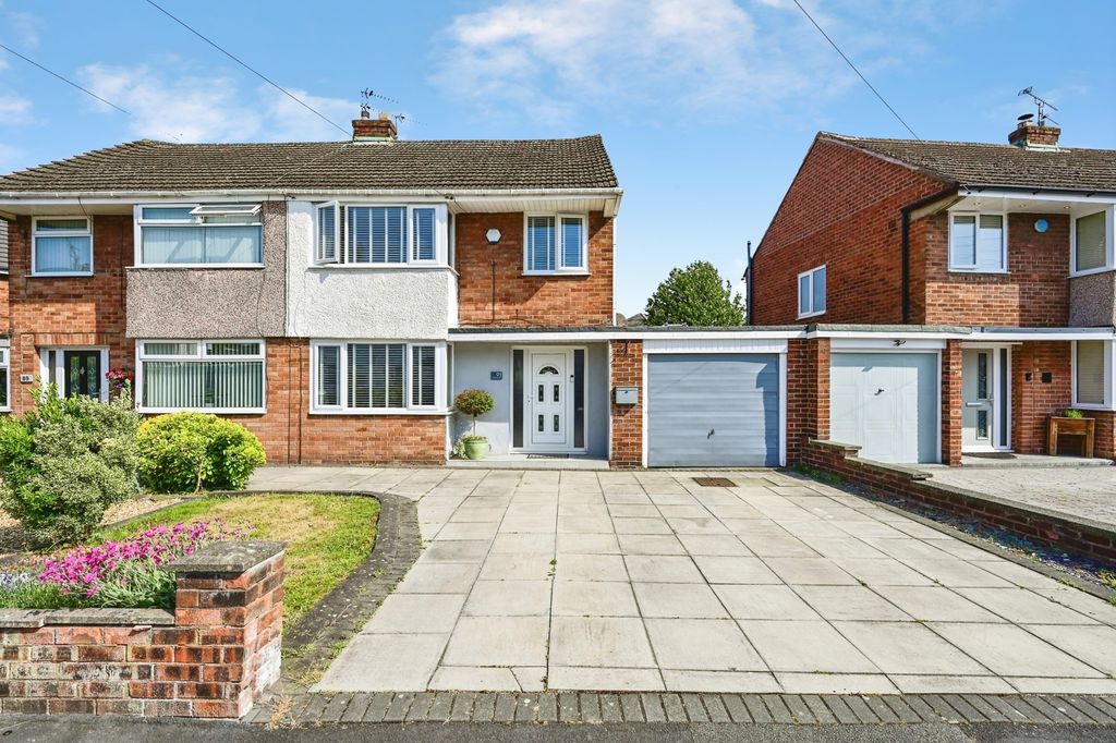 Property photo 1 of 17 Pbox-Img.Jpg