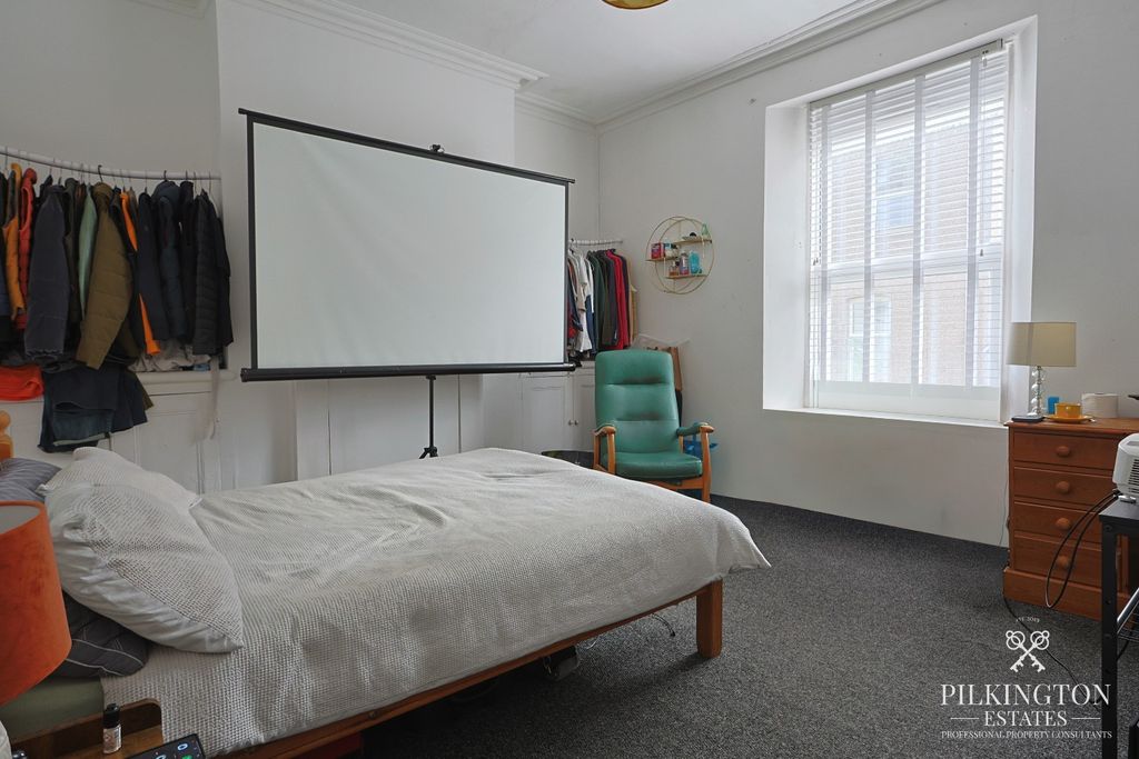 Property photo 3 of 9 5552225