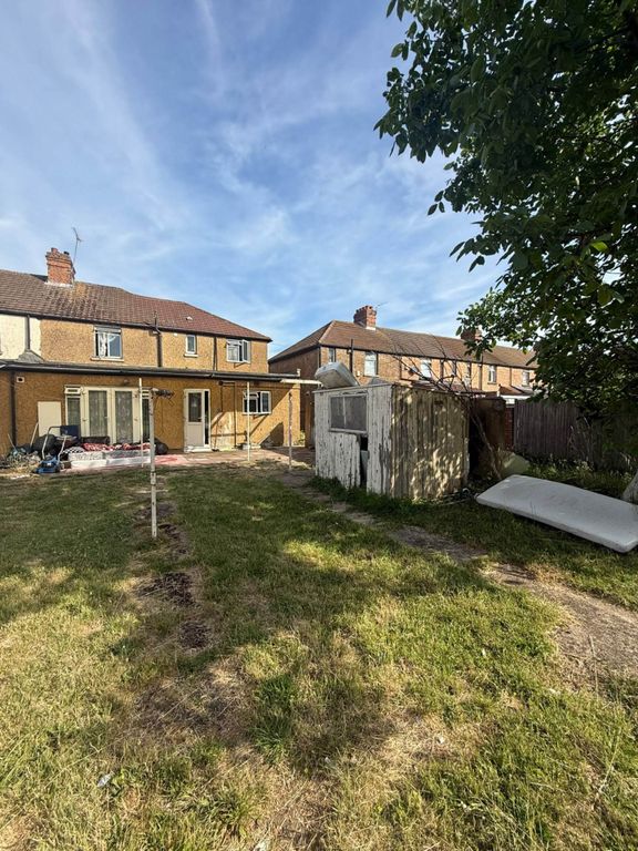 Property photo 3 of 4